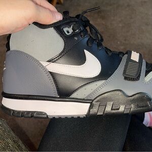 Nike Men’s Air Trainer 1s